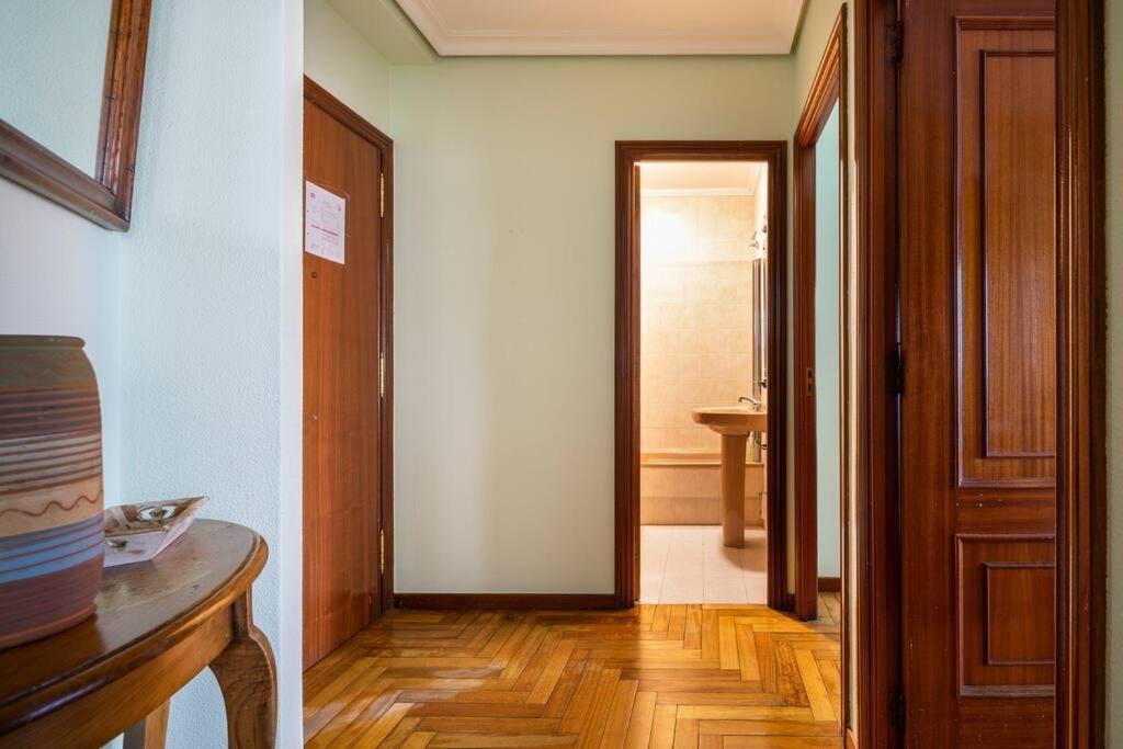 Apartamento Centro De Vigo Con Paking Gratuito Dış mekan fotoğraf